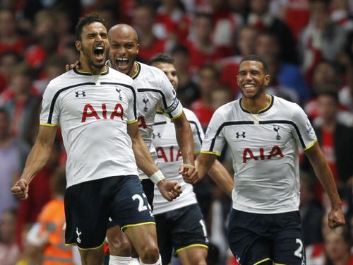 "Tottenham" izcīna vērtīgu punktu derbijā pret "Arsenal"