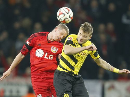 "Borussia" un "Bayer" spēlē neizšķirti, Dortmunde atkal pēdējā