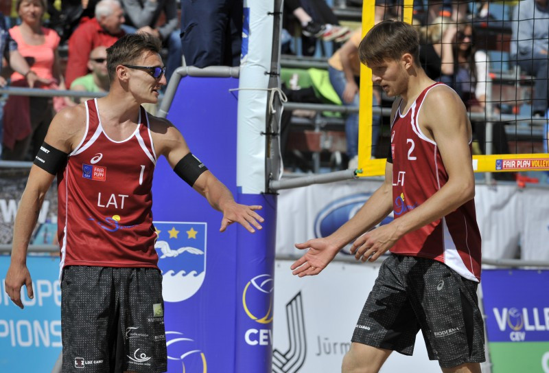 Latvijas dueti nepārvar Maskavas "Grand Slam" kvalifikāciju