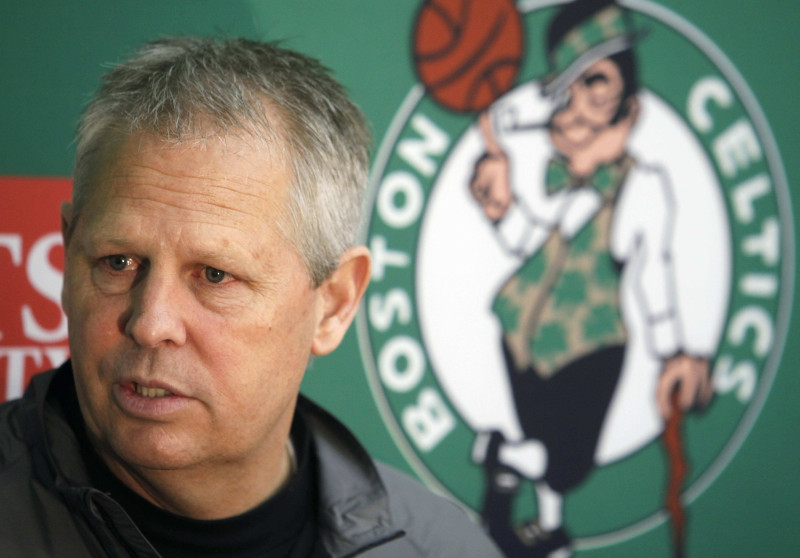Cīņā par Porziņģi iesaistās arī "Celtics"?