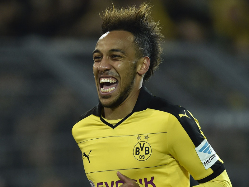 Dortmundes "Borussia" ielaiž pirmā, taču sakauj "Eintracht"