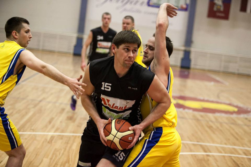 Par Jelgavas čempionu titulu cīnīsies 12 basketbola komandas