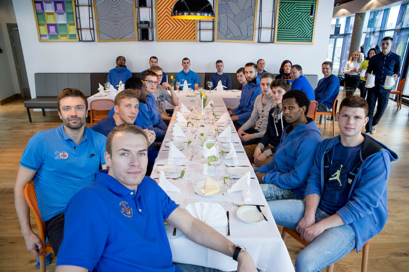 Basketbola Klubs "Ventspils" mainās vietām ar "Ventspils Tehnikumu"