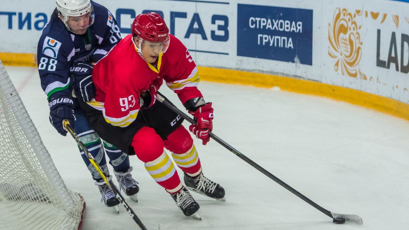 Jueņs ieiet vēsturē kā pirmais Ķīnas hokejists, kurš guvis vārtus KHL