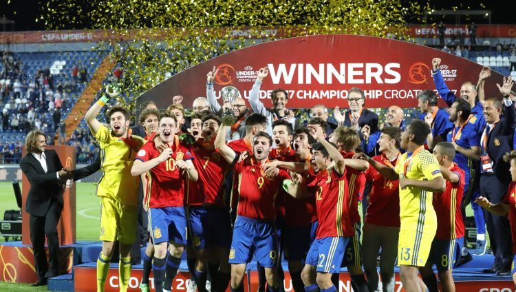Spānijas U17 izlase pendelēs pieveic Angliju un drāmā kļūst par Eiropas čempioni