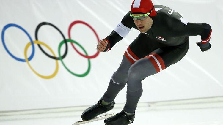 Silovs olimpiskās atlases pēdējā posmā labo Latvijas rekordu 1500m distancē