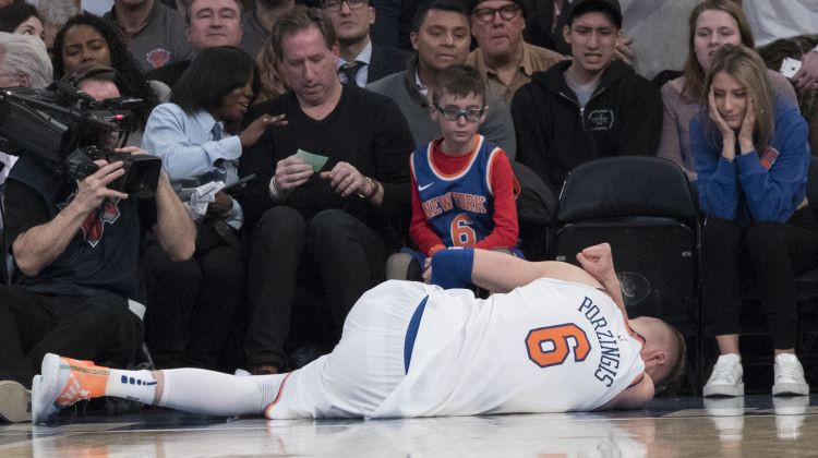 "Knicks" apstiprina ļaunākās bažas: Porziņģim krustenisko saišu plīsums