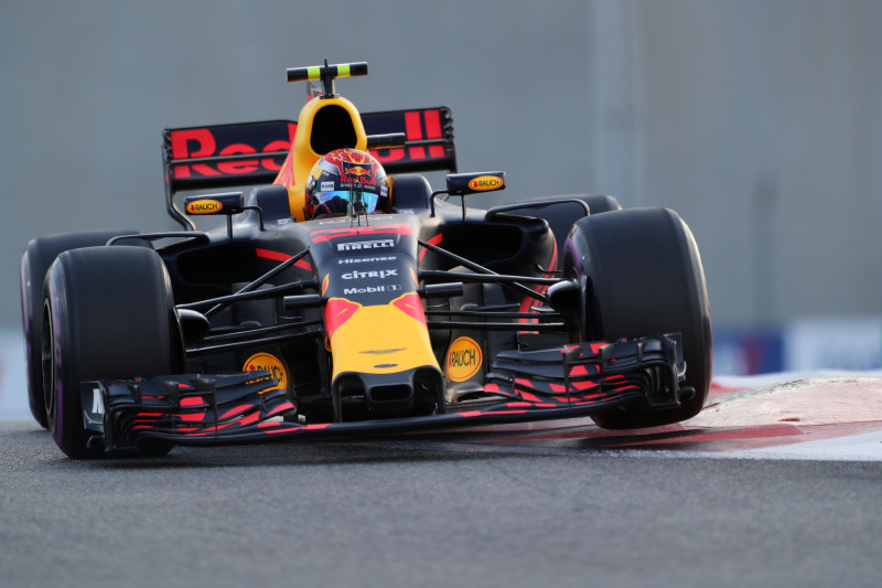 "Red Bull" jauno mašīnu prezentēs pirmā, "Toro Rosso" sola pārsteigumu