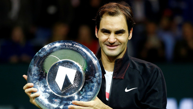 Federers 55 minūtēs sagrauj Dimitrovu un trešo reizi triumfē Roterdamā