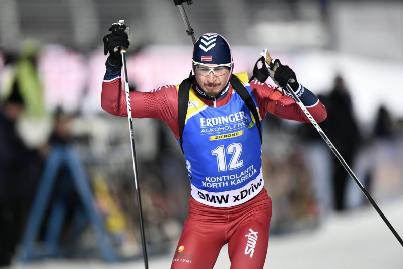 Latvijas biatlonistiem starts sprintā Holmenkollenā