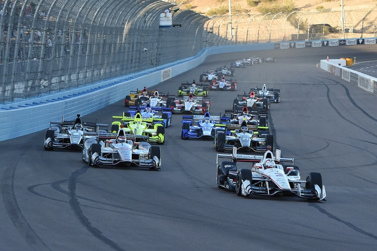 "IndyCar" čempionātā četrās sacīkstēs fiksētas 999 apdzīšanas