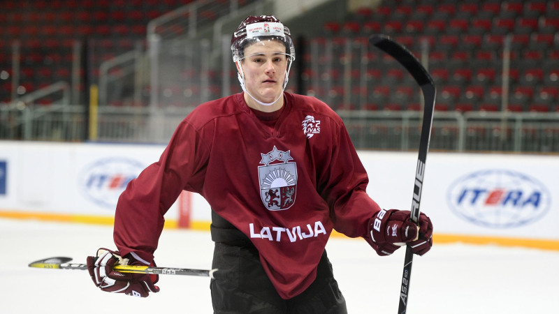 Zīle: "Atbrauca no NHL un deguna galā parādīja, kā jāspēlē"