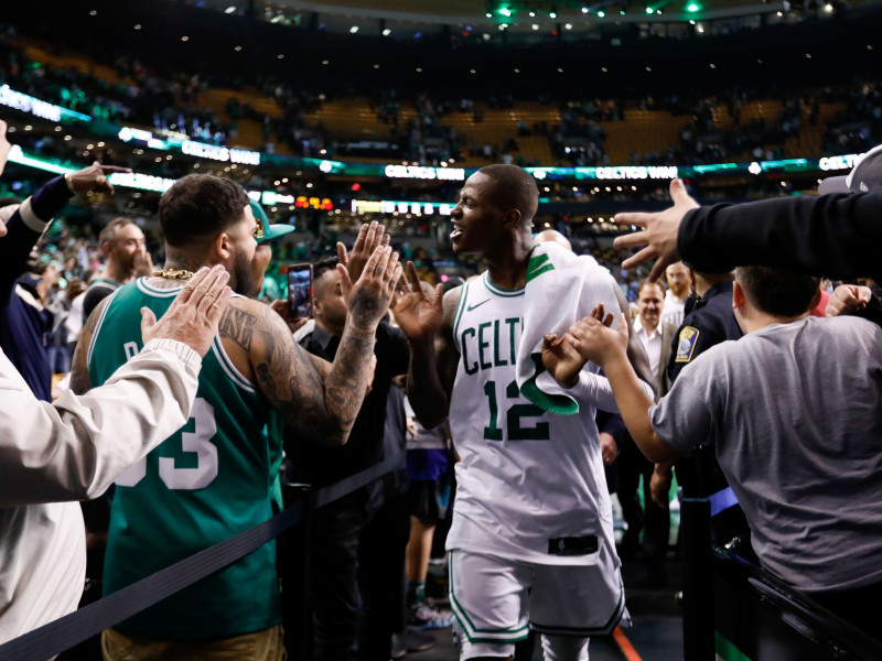 "Celtics" ceturto reizi pieveic "76ers" un sasniedz Austrumu finālu