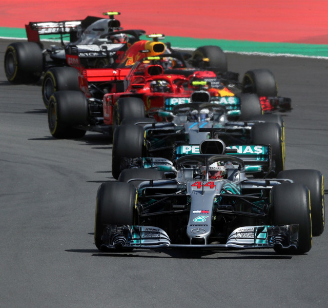 Marko: "F1 riepas ir veidotas "Mercedes" komandas interesēs"