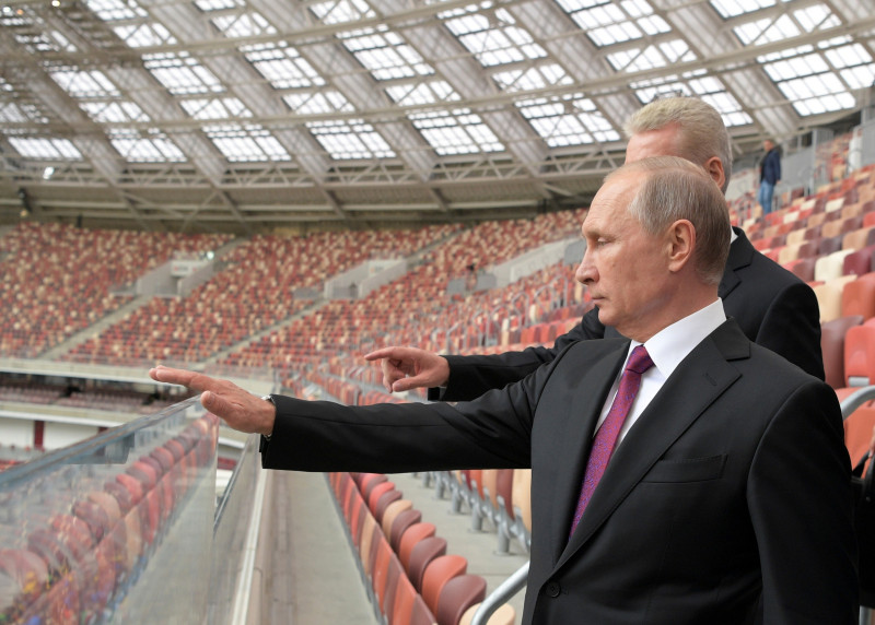 Putins pirms Pasaules kausa aicina "buksējošo" Krievijas izlasi vairāk saliedēties