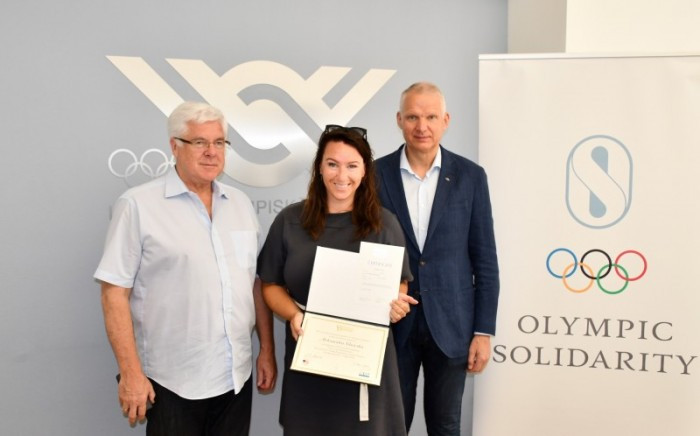 Volejbola trenere Tihovska no Lozannas atgriežas ar diviem starptautiskā līmeņa sertifikātiem