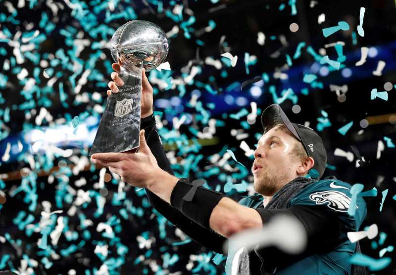 "Eagles" sezonu sāks ar "Super Bowl" MVP Niku Folusu