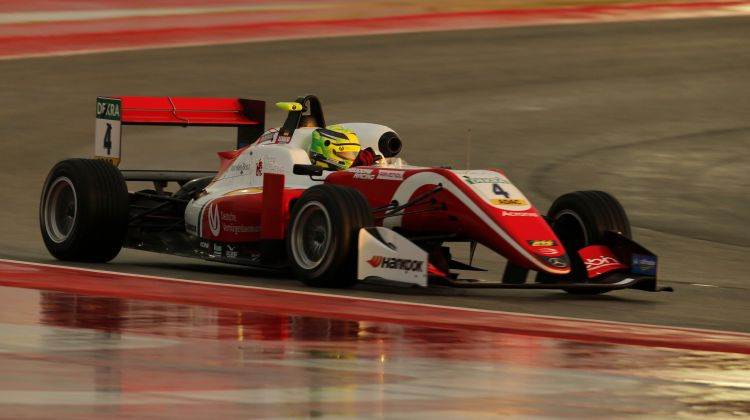 Miks Šūmahers kļūst par F3 čempionu un sper soli pretī F1