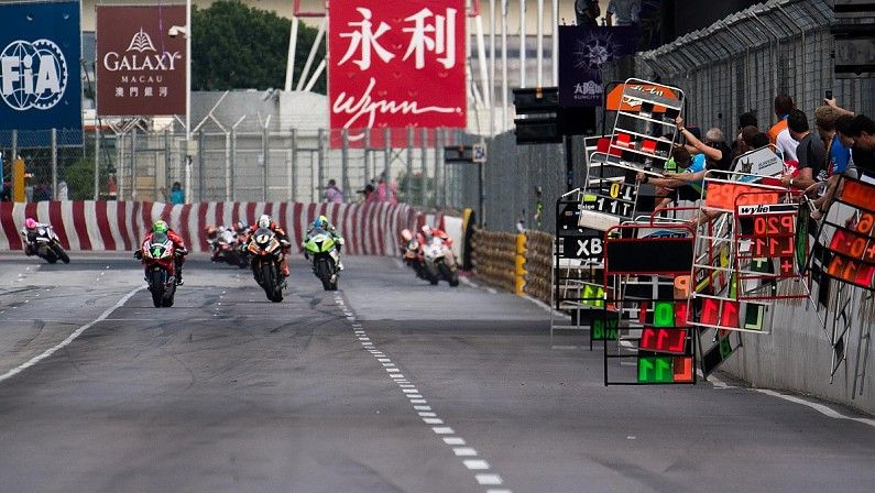 "MotoGP" plāno rīkot posmu ielu trasē