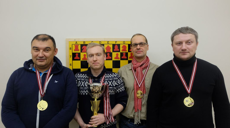 Pēc gada pārtraukuma Latvijas komandu čempionātā šahā uzvar "Termo-Eko/RŠF"