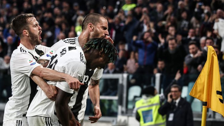 "Juventus" atspēlējas, pieveic "Milan" un jau rīt var kļūt par čempioni