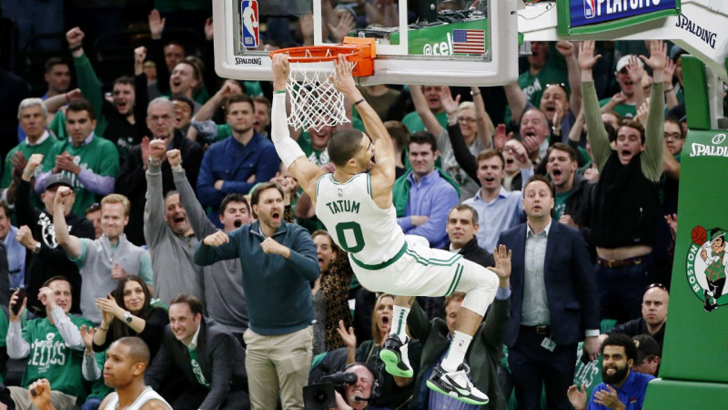 "Pacers" apstājas pēdējā ceturtdaļā, "Celtics" dubulto pārsvaru sērijā