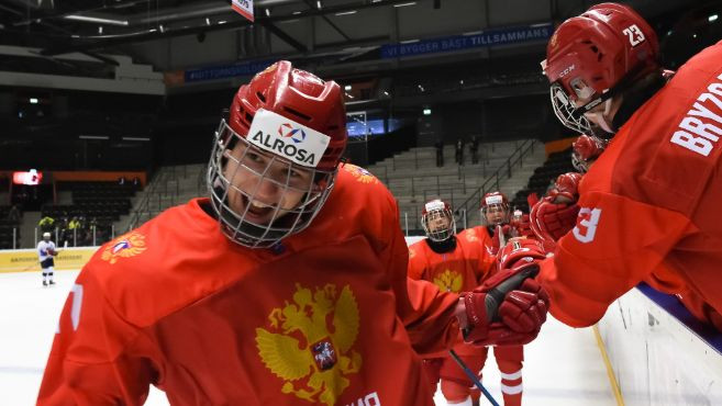 Krievija izslēdz U18 čempionāta favorītus un finālā spēlēs pret Zviedriju