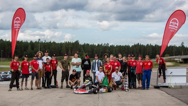 Probācijā esošie jaunieši iejūtas ''LMT Autosporta Akadēmijas'' pilotu lomā