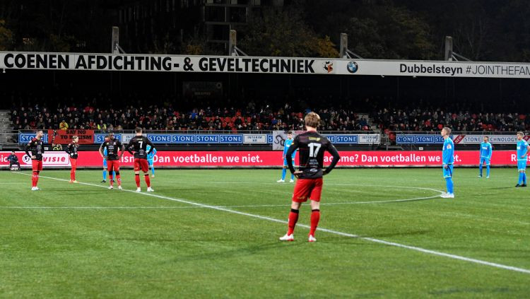 Nīderlandes vadošās futbola līgas šonedēļ protestā pret rasismu mača 1. minūtē nespēlēs