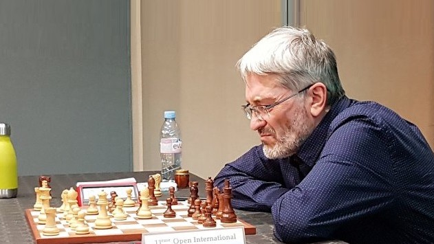 Mūžībā devies Latvijas šaha lielmeistars Isa Kasimi