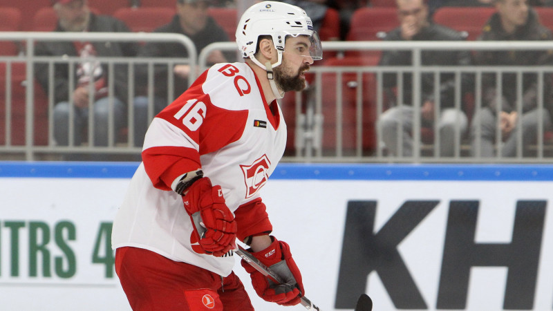 Daugaviņam uzvaras vārti, Skvorcovs pēc piecu nedēļu pauzes atgriežas KHL