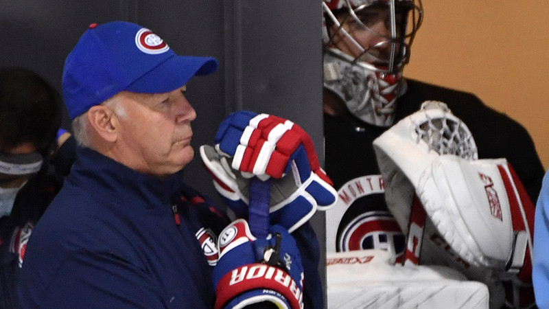 "Canadiens" treneris pēc zaudētās spēles nonācis slimnīcā