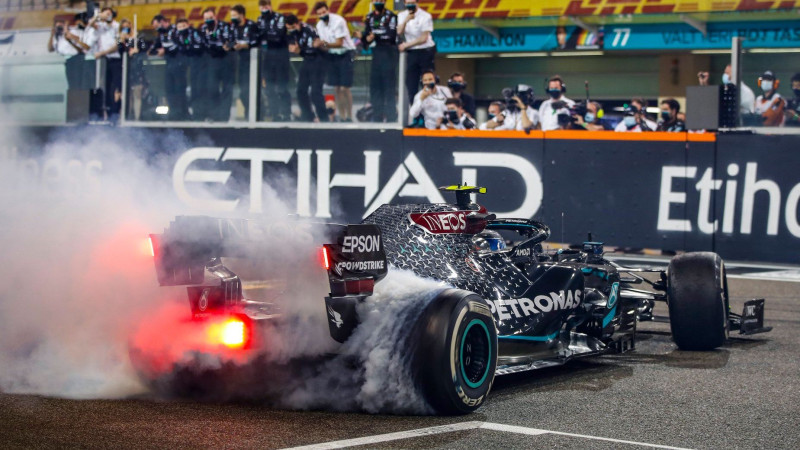 "Mercedes" F1 komandu skar būtiskas izmaiņas