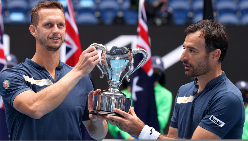 Dodigs un Polāšeks "Australian Open" finālā uzvar pagājušā gada čempionus