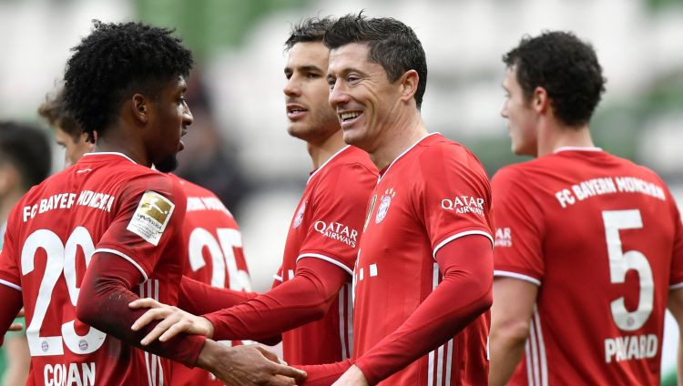 "Bayern" uzvar, Levandovskis kļūst par otru labāko vārtu guvēju Bundeslīgas vēsturē