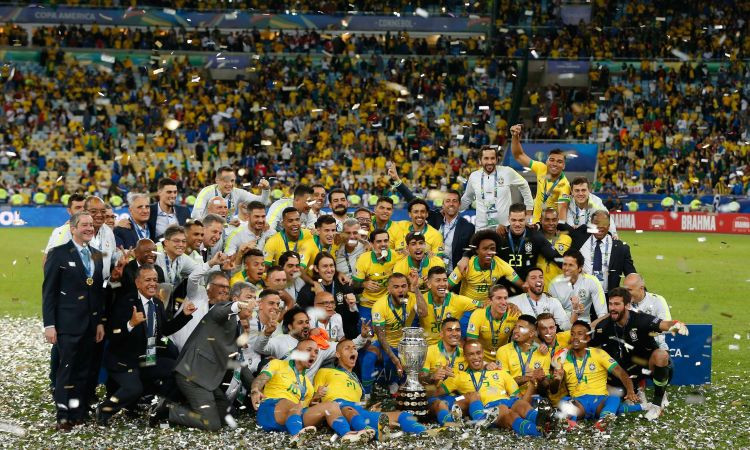 ''Copa America'' Covid-19 dēļ no Argentīnas pārceļ uz Brazīliju