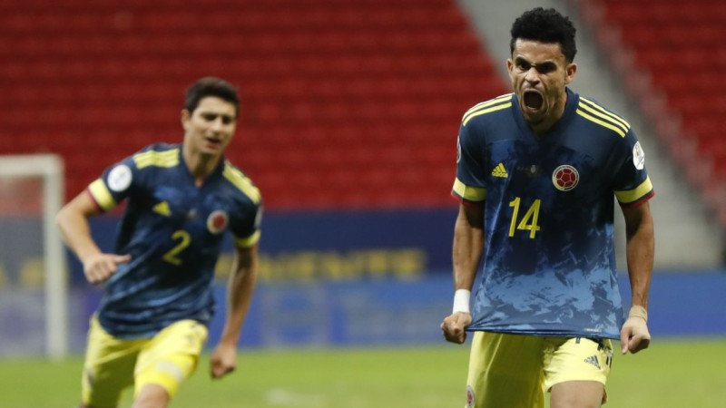 Kolumbija ar tālsitienu pēdējā sekundē iegūst "Copa America" bronzu