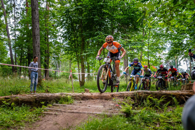 Sestdien Siguldā notiks aizraujoša cīņa Latvijas un Lietuvas čempionātā MTB XCO krosā