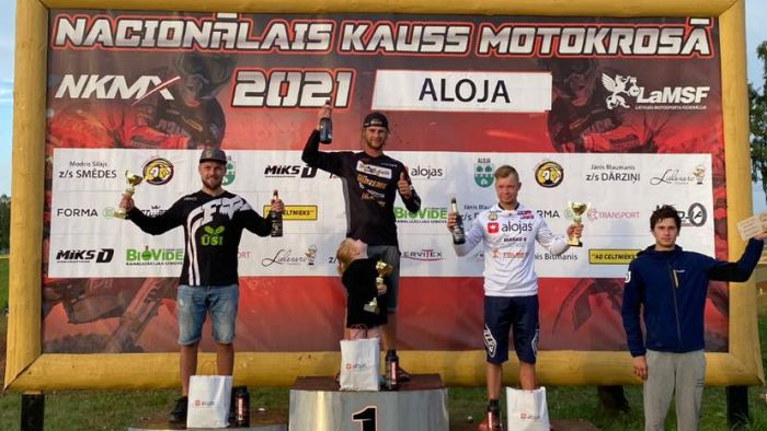 Alojas motokrosā "MX Pro" klasē Kārkliņš uzveic E.Jonasu