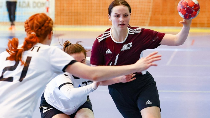 Latvijas sieviešu izlase Baltijas līgā piedzīvo sakāvi pret Kauņas klubu