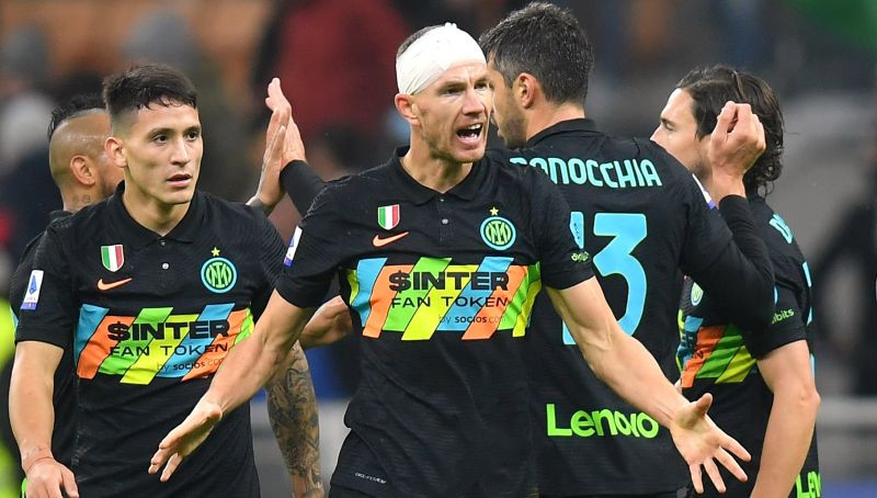 "Inter" gūst trīs vārtus un sagādā "Napoli" sezonas pirmo zaudējumu