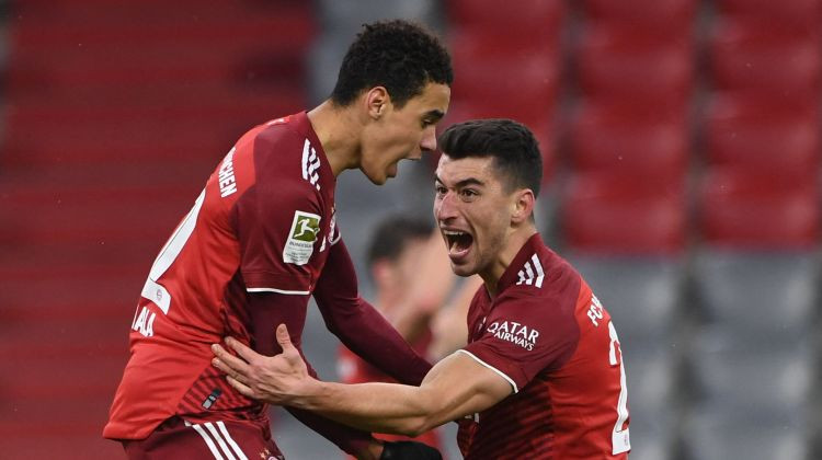 "Bayern" mājās atspēlējas un uzvar, Dortmunde izbraukumā izglābjas no zaudējuma