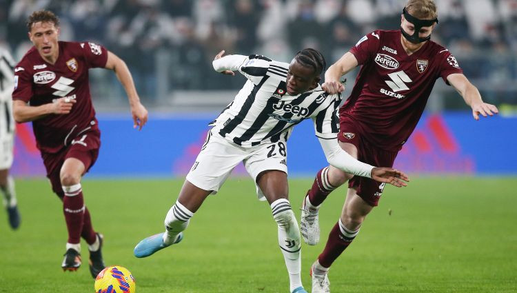 Turīnas derbijā ''Torino'' atspēlējas un atņem punktus ''Juventus''