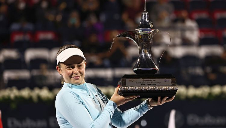 Ostapenko pēc triumfa Dubaijā WTA rangā pakāpjas uz 13. vietu