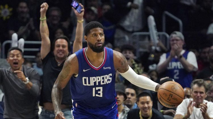 Džordžs atgriežas "Clippers" rindās; Adetokunbo 40+14 uzvarā pār "76ers"