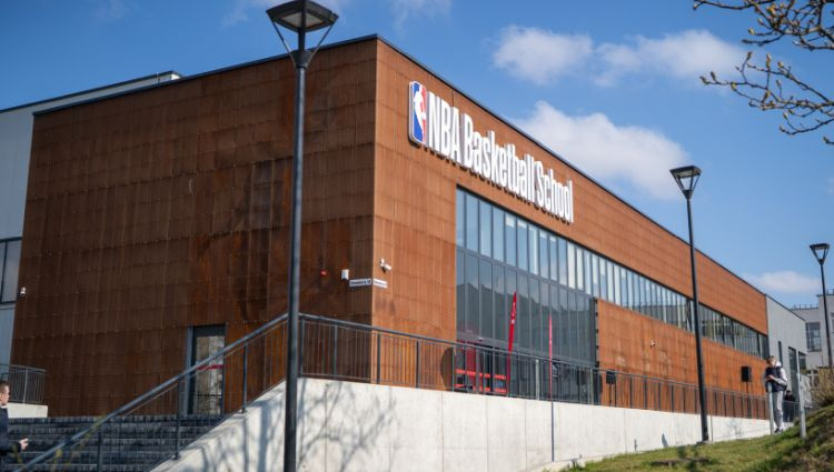 Lietuvā atver pirmo NBA basketbola skolu jauniešiem Baltijā