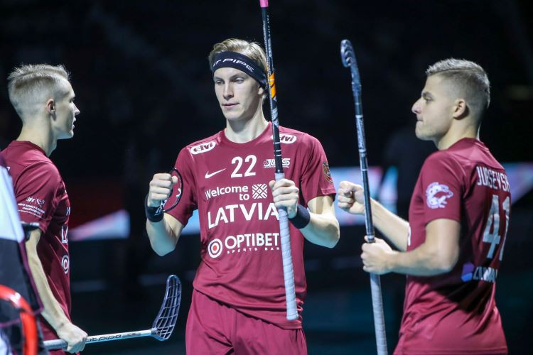 Valmierā notiek Latvijas vīriešu izlases treniņnometne