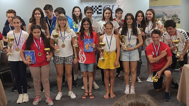 Latvijai otrais zelts Eiropas čempionātā šahā jaunietēm