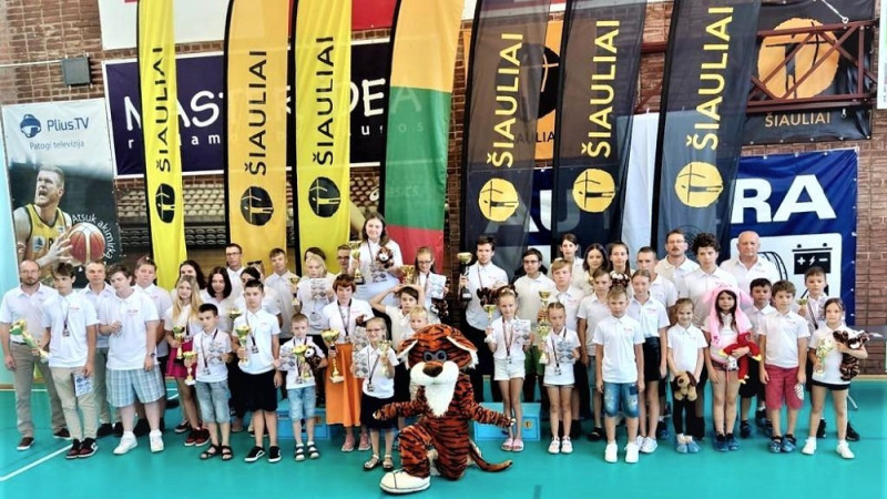 Latvija dominē Baltijas jaunatnes čempionātā dambretē
