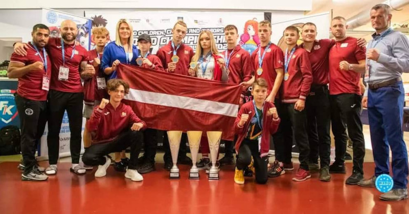 Latvijas jaunie sportisti izcīna medaļas pasaules čempionātā kikboksā